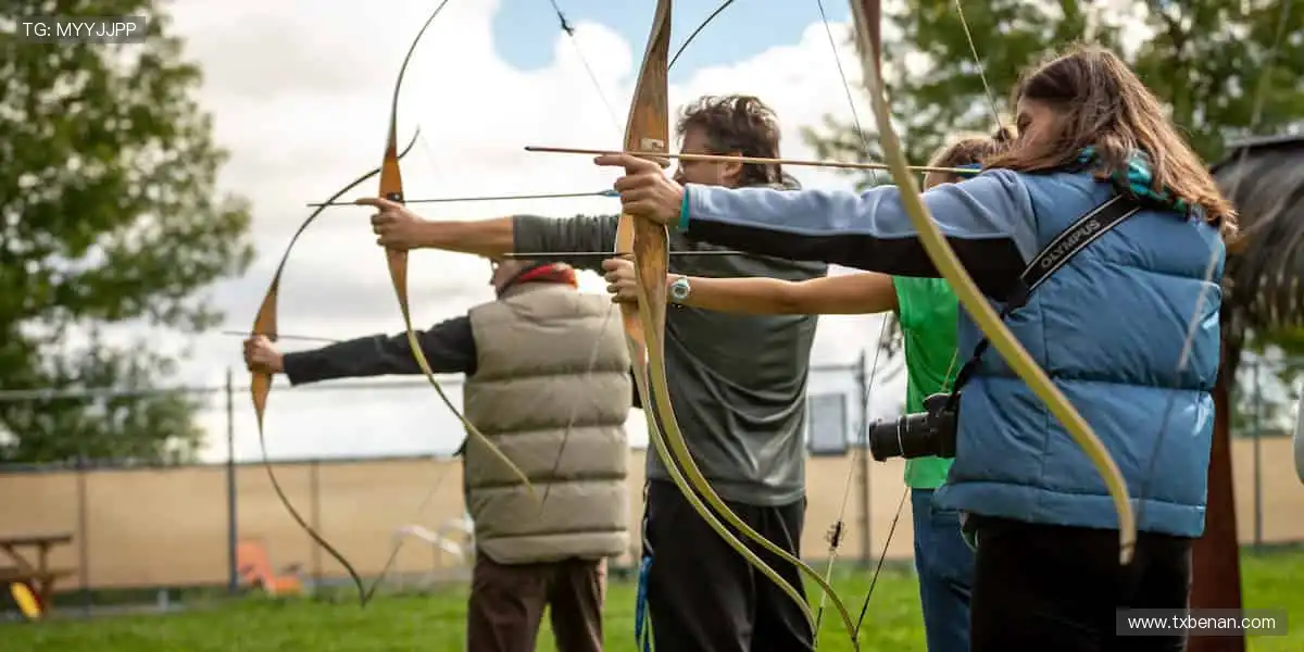 📺超清直播，同步赛场心跳！一键开启，精彩永不缺席🎯